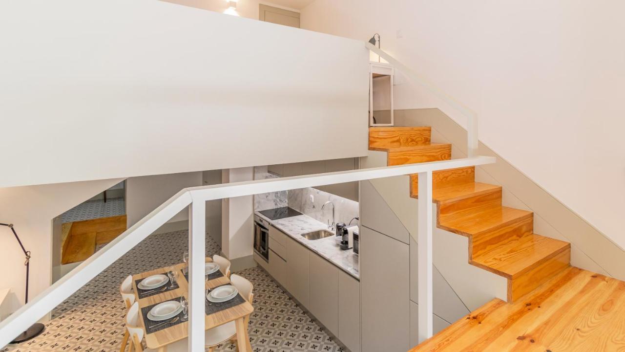 Central Stunning Duplex W/ Patio By Lovelystay بورتو المظهر الخارجي الصورة