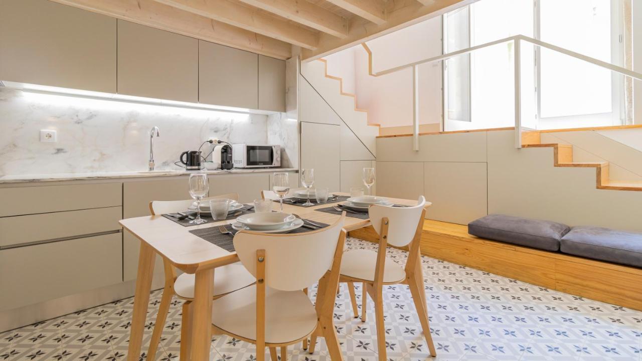 Central Stunning Duplex W/ Patio By Lovelystay بورتو المظهر الخارجي الصورة