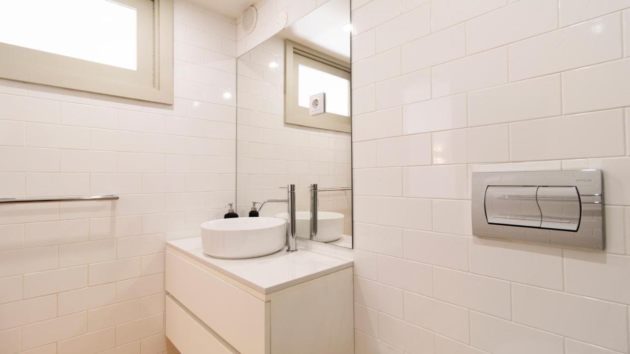 Central Stunning Duplex W/ Patio By Lovelystay بورتو المظهر الخارجي الصورة