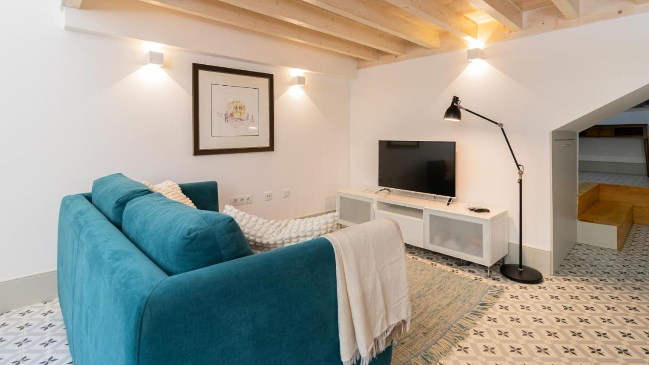 Central Stunning Duplex W/ Patio By Lovelystay بورتو المظهر الخارجي الصورة
