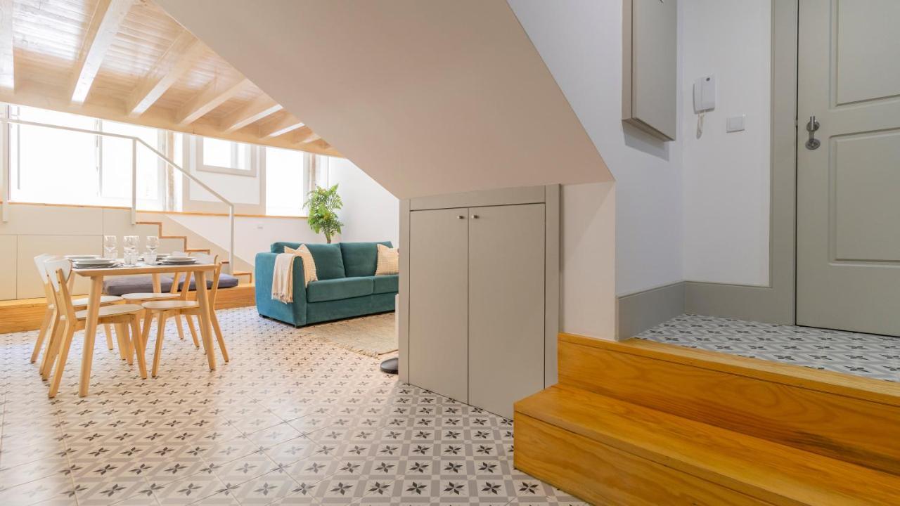 Central Stunning Duplex W/ Patio By Lovelystay بورتو المظهر الخارجي الصورة