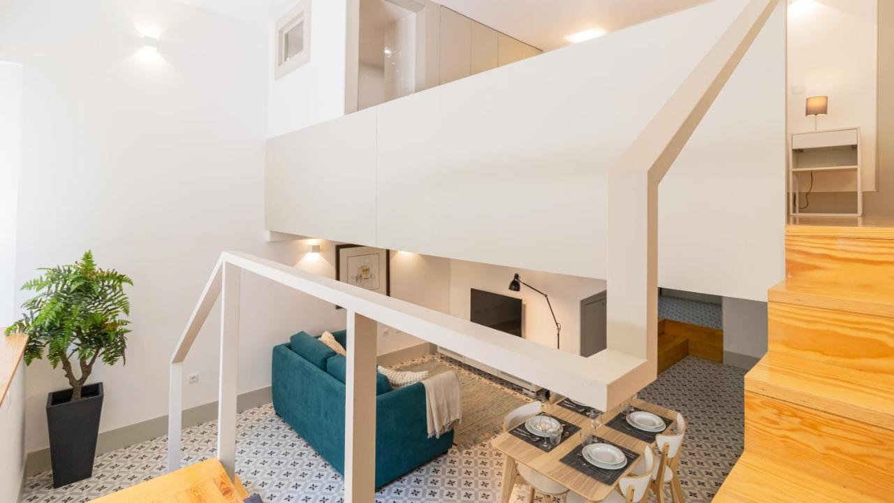 Central Stunning Duplex W/ Patio By Lovelystay بورتو المظهر الخارجي الصورة