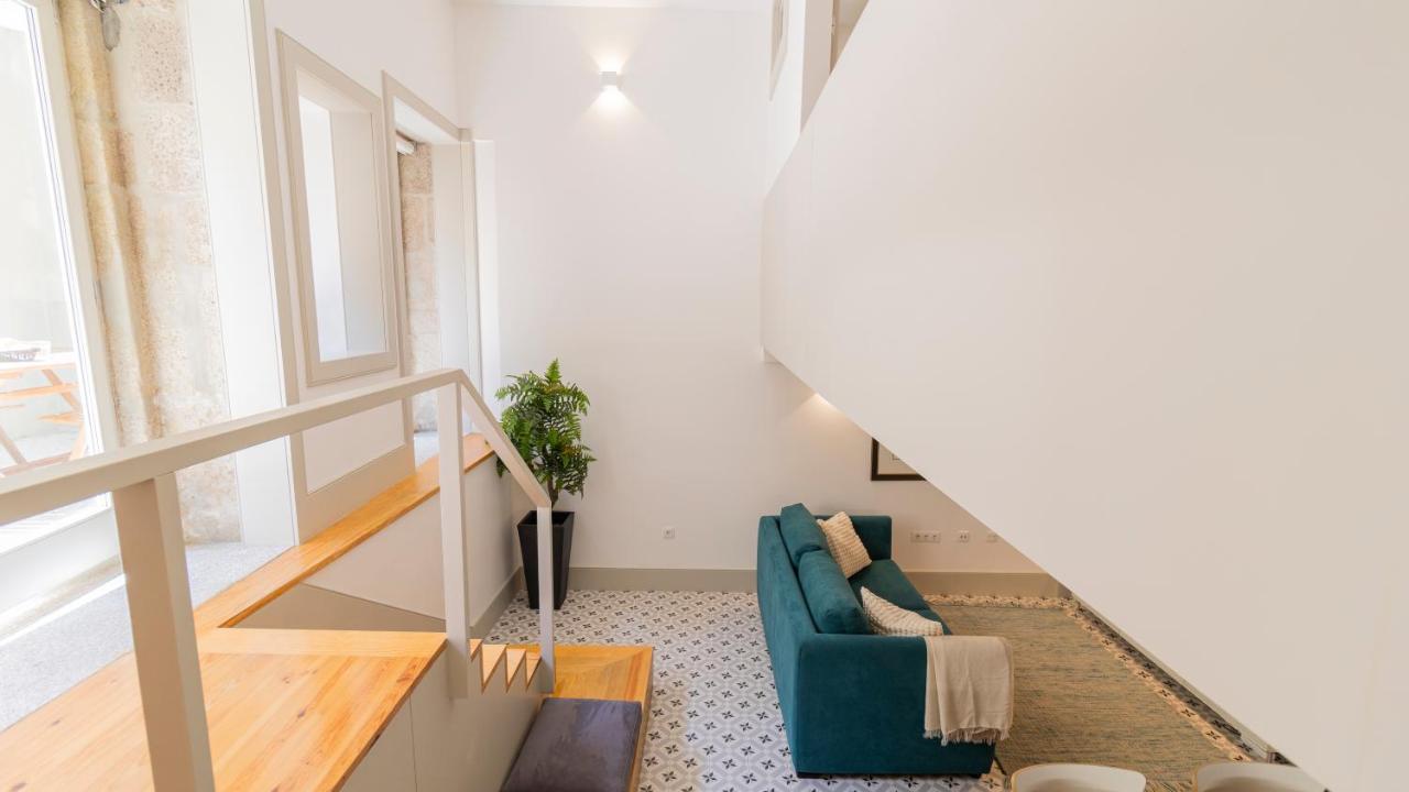 Central Stunning Duplex W/ Patio By Lovelystay بورتو المظهر الخارجي الصورة